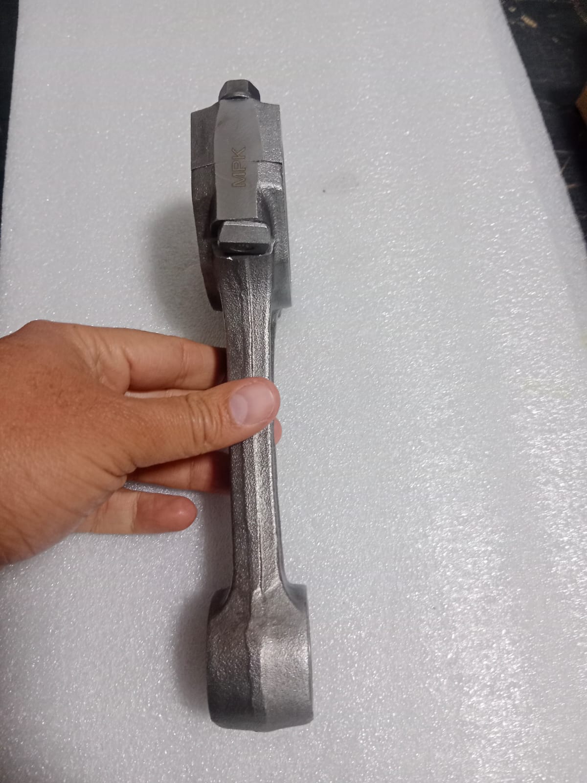 BIELA DE MOTOR ISUZU 4JB1 NKR 2800 SIN TURBO